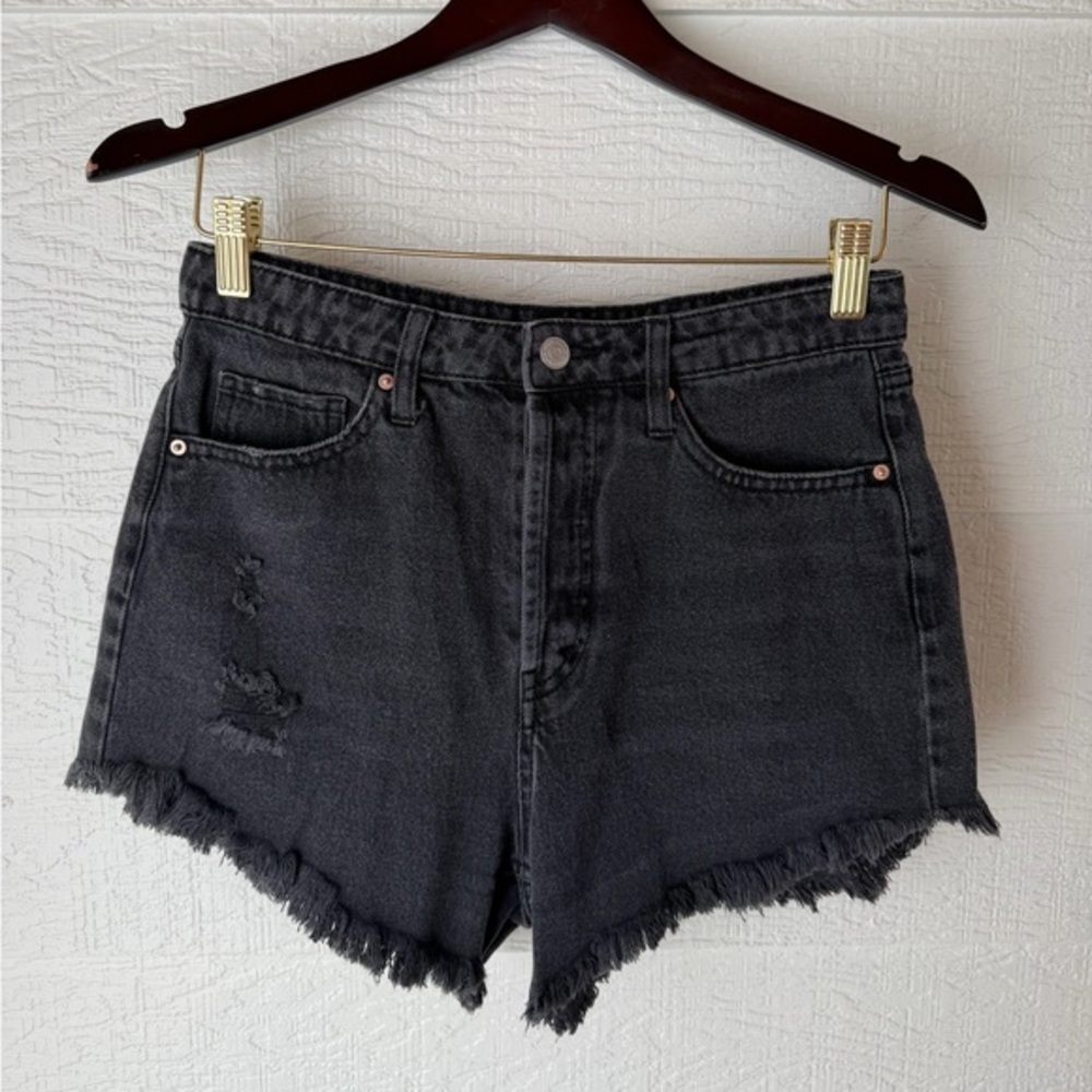 Wild Fable High Rise Black Distressed Shorts Size 4